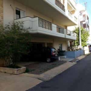 Nomismatokopio Two-level Apartment Athens 