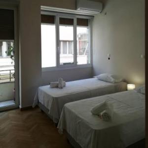 Kaniggos- 3 bedrooms apartment Athens 