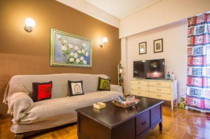 Comfortable Central Athens Flat by Cloudkeys - image 8