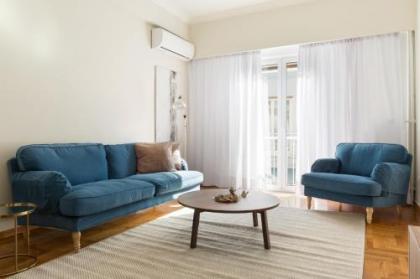 Chic Flat in the Heart of Athens by UPSTREET - image 3