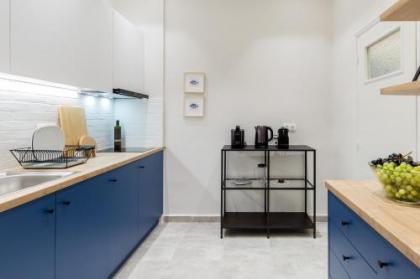 Acropolis Heart 2BD Apartment in Plaka by UPSTREET - image 17
