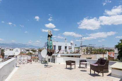 Flat & Roof Garden in the Heart of Historic Athens - image 2