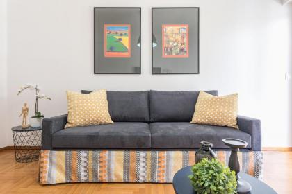 New Relaxed Central Apartment Walk Everywhere - image 24