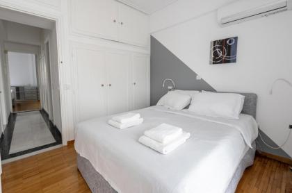 Deco Marble Apt with Acropolis view - image 22