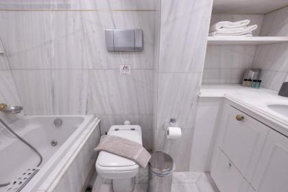 Deco Marble Apt with Acropolis view - image 23