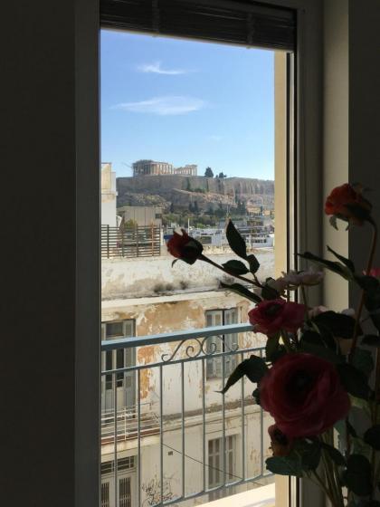 Mind-blowing Acropolis View Apt - image 25