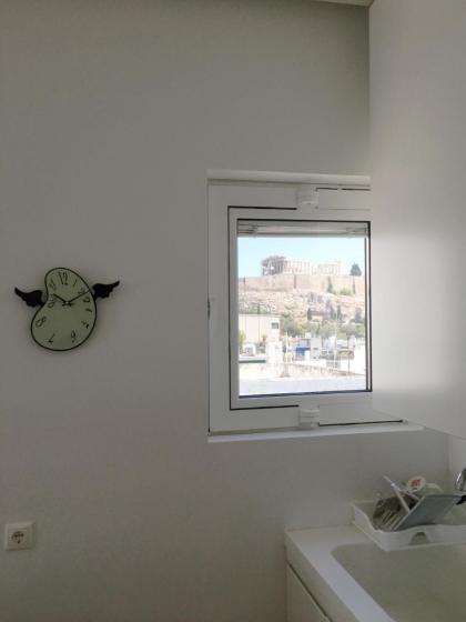 Mind-blowing Acropolis View Apt - image 26