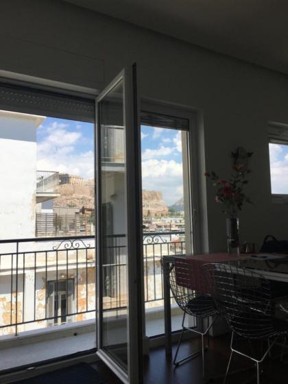 Mind-blowing Acropolis View Apt - image 27