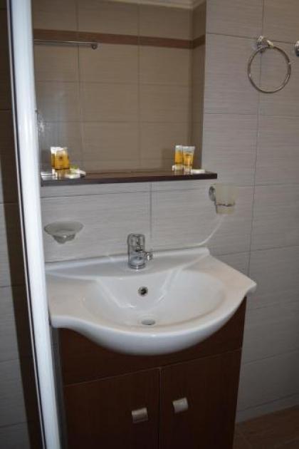 Cozy Apartment in Central Athens - image 17