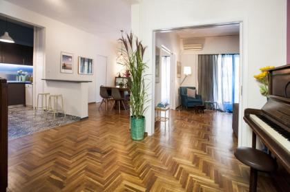 Modern-Vintage apartment by Acropolis museum - image 28