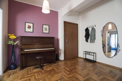 Modern-Vintage apartment by Acropolis museum - image 30