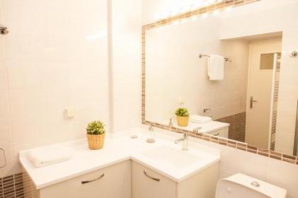 Luxury Apartment In Central Kolonaki - image 14