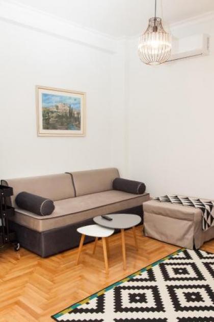 Luxury Apartment In Central Kolonaki - image 4