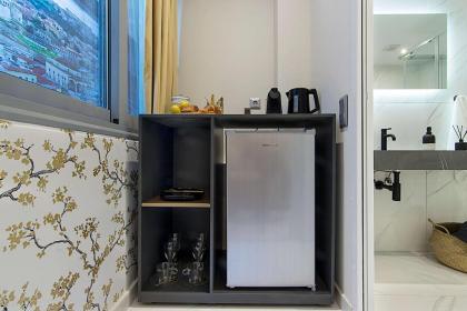 Athens Imperial Suites - Luxury Living - image 29