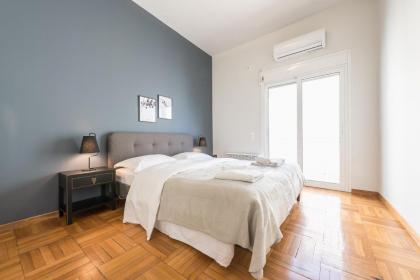 Traveler's Dream 4 brdm Renovated Penthouse - image 22