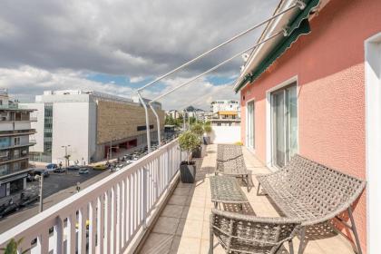 Traveler's Dream 4 brdm Renovated Penthouse - image 28