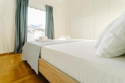 Bright 2 bedrooms apt. in the heart of Athens w stunning views to Acropolis - image 16