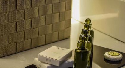 24K Athena Suites - image 25
