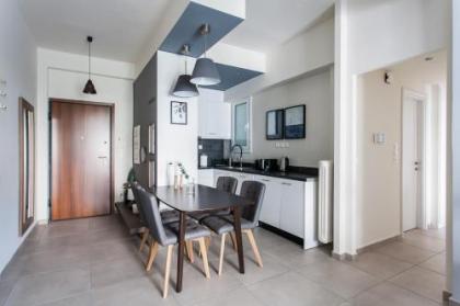 Charming & Comfy 2BD Apartment in Acropolis Area by UPSTREET - image 12