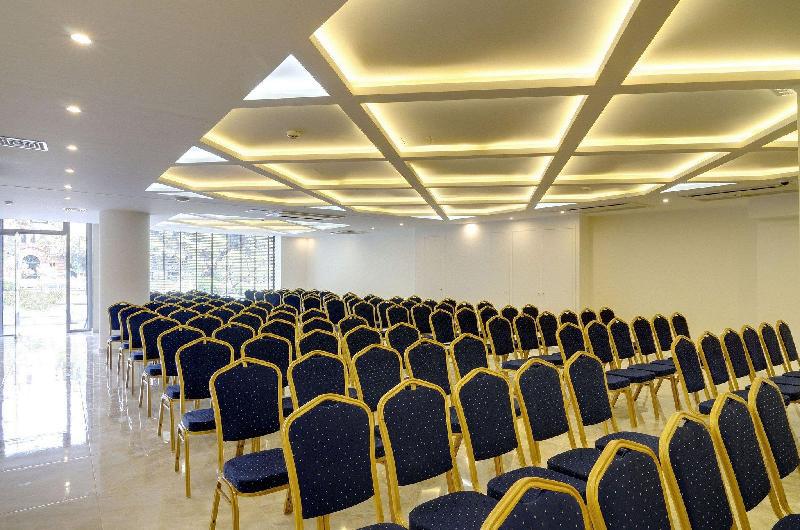 Athens Avenue Hotel - image 2