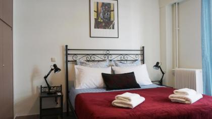 A few steps away from Syntagma and Plaka by Athenian Homes - image 24
