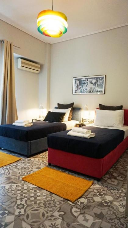 A few steps away from Syntagma and Plaka by Athenian Homes - image 26