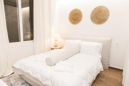 Full-renovated adorable apartment in Athens - image 23