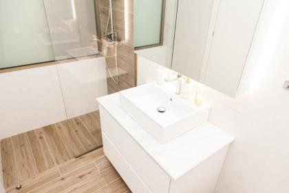 Full-renovated adorable apartment in Athens - image 24