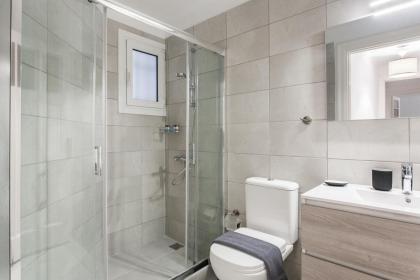 Plaka's Hyatt - image 23