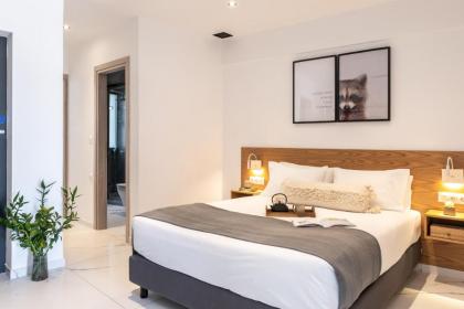 Melo Athens - image 24