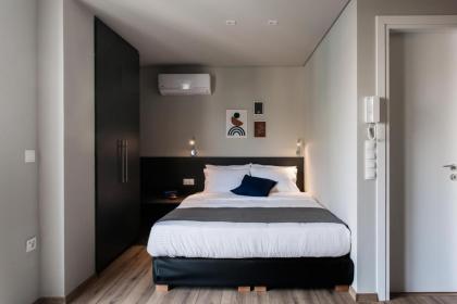 WYZ Athens Apartments by UPSTREET - image 25