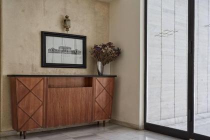 Chic n Bright 3Bd Apt with Hilton View - image 26