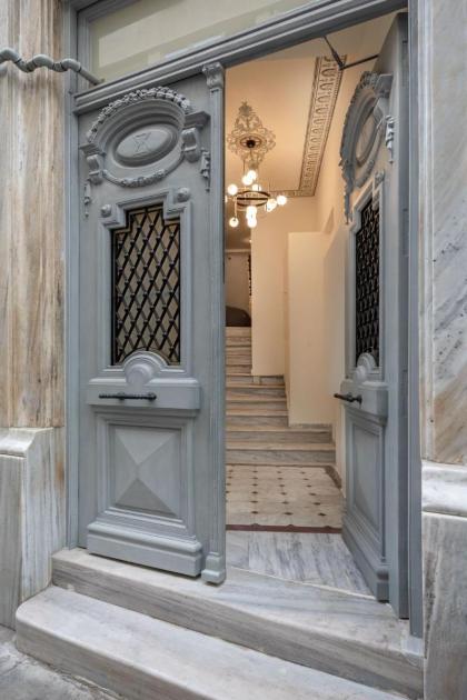 J&A Luxury Residence - image 25
