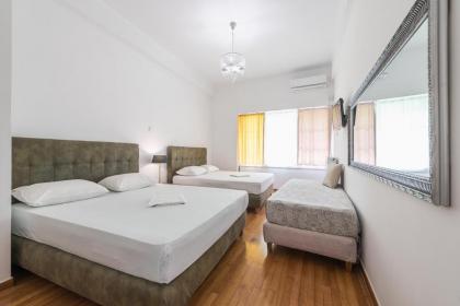 Victoria Prestige Suites Apartments - image 22