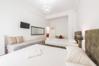 Victoria Prestige Suites Apartments - image 23