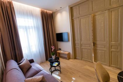 Paleo Suites - image 29