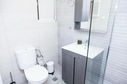 Modern beauty in central area - image 23