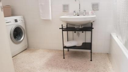 Begonia-Athens Center 6 BD 25 BATH - image 25