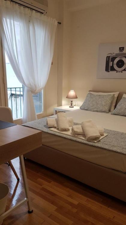 Begonia-Athens Center 6 BD 25 BATH - image 26