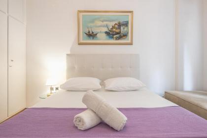 Victoria Majestic Suites Apartments - image 27