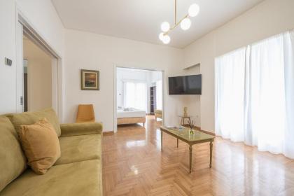 Victoria Majestic Suites Apartments - image 28