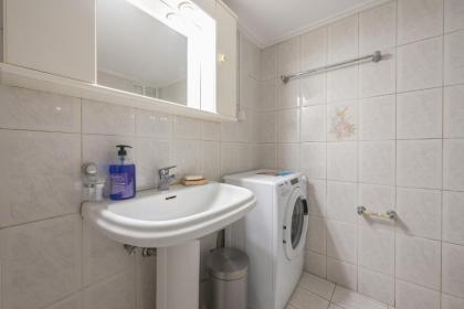 Victoria Majestic Suites Apartments - image 30