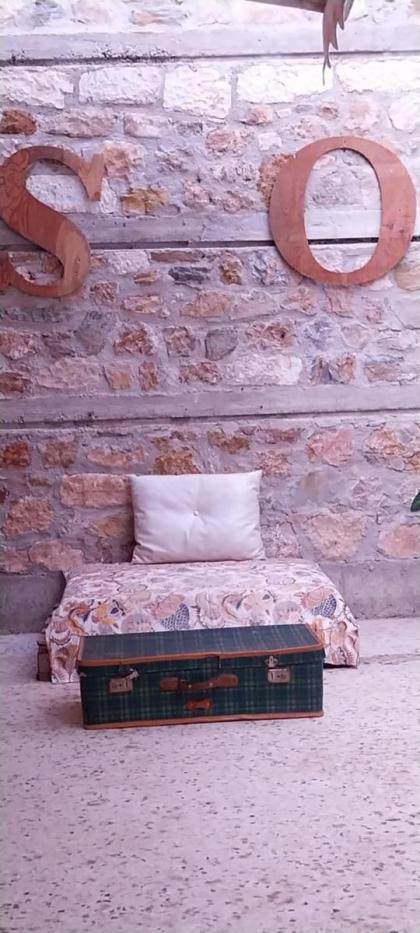 Acropolis Living room - image 21