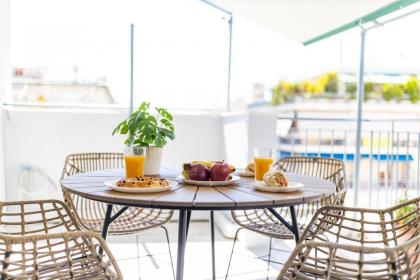 HoneyBee Apartment - image 23