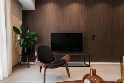 Marvelous 2BR Apartments with balcony by UPSTREET - image 29