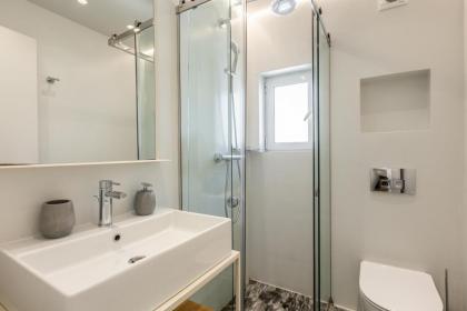 Olala Syntagma Apartments - image 22