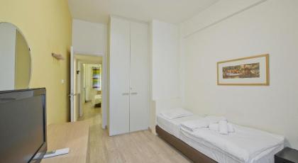 Stylish Central - image 25