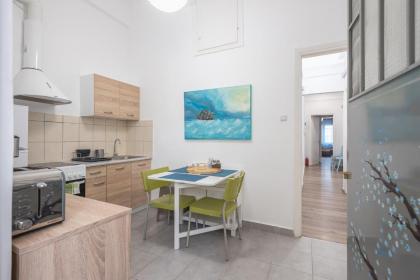 Spacious Family Home in Thisio by Cloudkeys - image 21