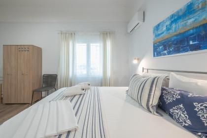 Spacious Family Home in Thisio by Cloudkeys - image 28