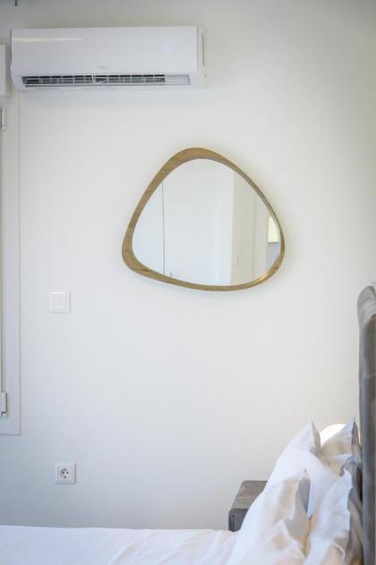 Lush Sapphire apt. in the heart of Athens! - image 21